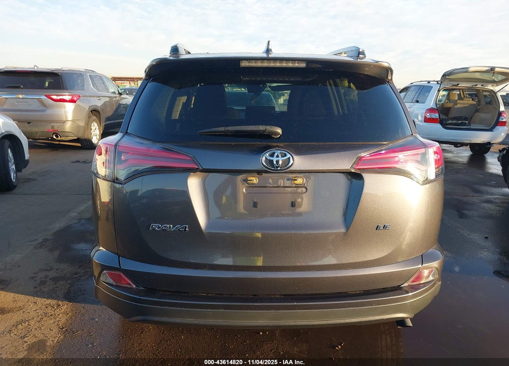 2018 TOYOTA RAV4 VIN: JTMZFREV8JJ197235