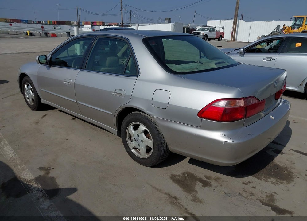 1999 HONDA ACCORD EX VIN: JHMCG6674XC009811