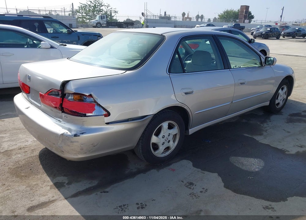 1999 HONDA ACCORD EX VIN: JHMCG6674XC009811