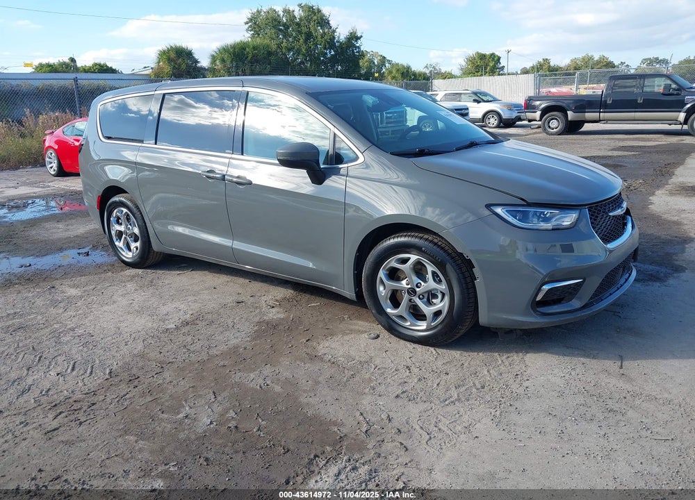2023 CHRYSLER PACIFICA HYBRID TOURING L VIN: 2C4RC1L74PR614241