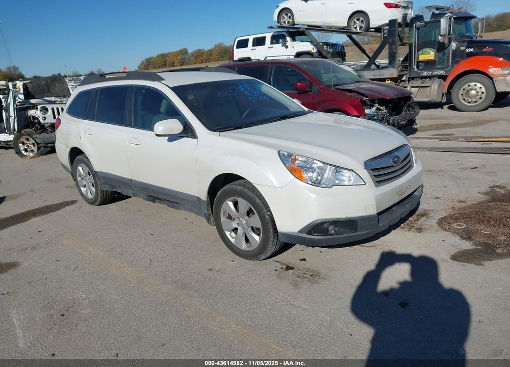 2010 SUBARU OUTBACK 2.5I PREMIUM VIN: 4S4BRCFC7A3318730