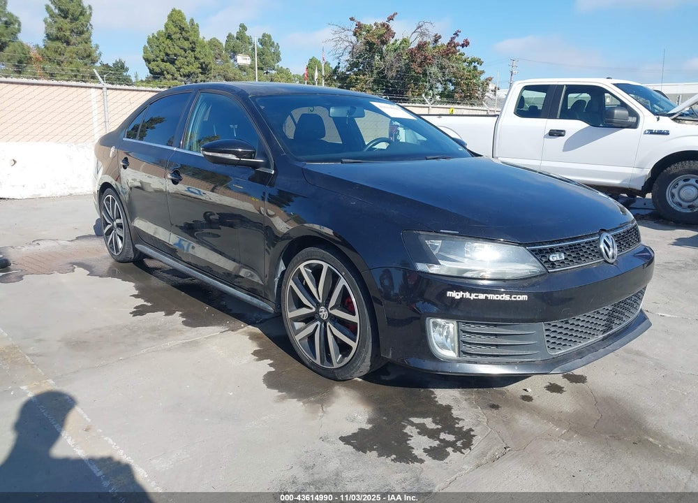 2013 VOLKSWAGEN JETTA GLI AUTOBAHN VIN: 3VW4T7AJ3DM448063
