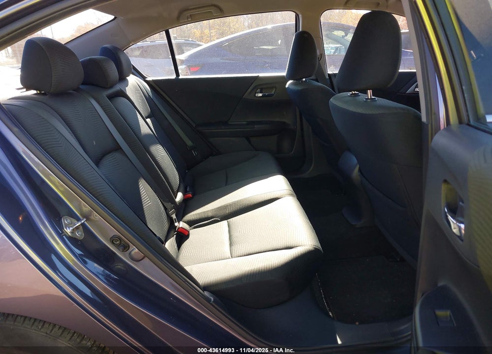 2015 HONDA ACCORD LX VIN: 1HGCR2F35FA169807