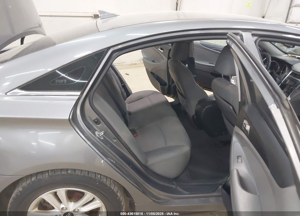 2012 HYUNDAI SONATA GLS VIN: 5NPEB4ACXCH399331