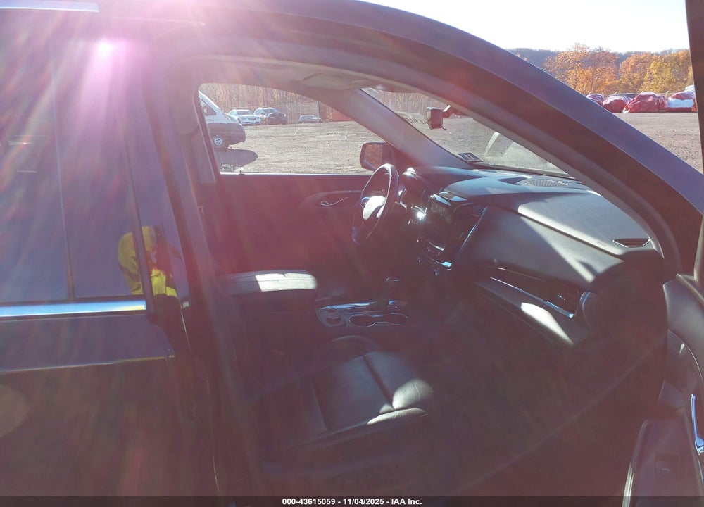2018 CHEVROLET TRAVERSE 3LT VIN: 1GNEVHKW2JJ178759
