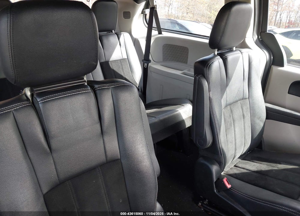 2017 DODGE GRAND CARAVAN SXT VIN: 2C4RDGCG3HR806297