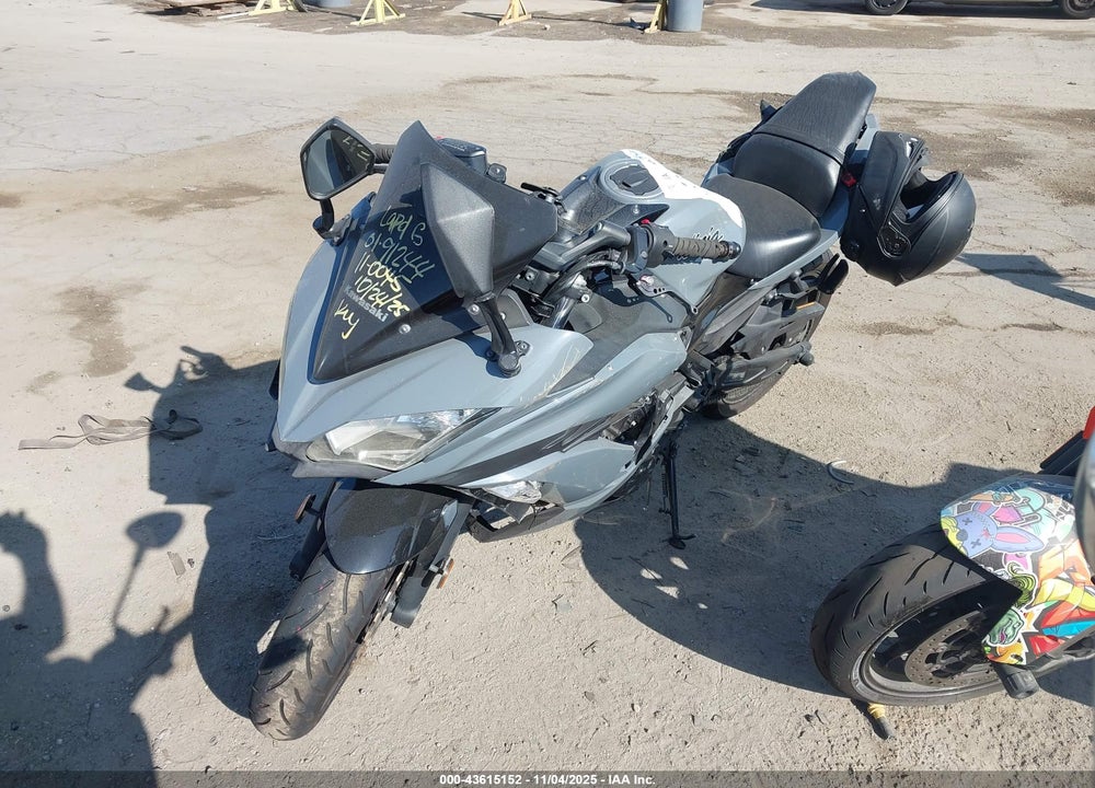 2018 KAWASAKI EX650 F VIN: JKAEXEK11JDA26361