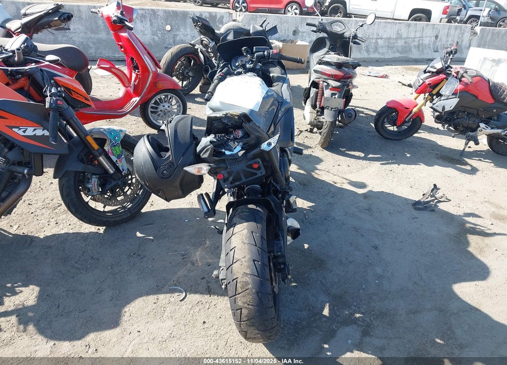 2018 KAWASAKI EX650 F VIN: JKAEXEK11JDA26361