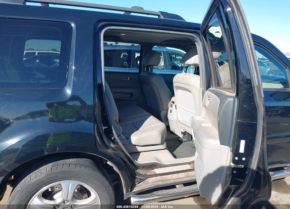 2013 HONDA PILOT VIN: 5FNYF4H57DB036624