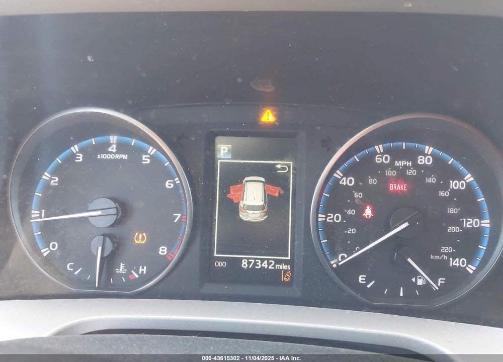 2017 TOYOTA RAV4 LE VIN: 2T3BFREV4HW663482