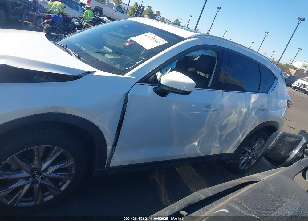 2019 MAZDA CX-5 GRAND TOURING VIN: JM3KFADM7K0664381