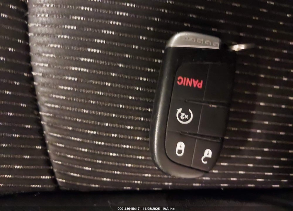 2013 DODGE JOURNEY SXT VIN: 3C4PDDBGXDT579351