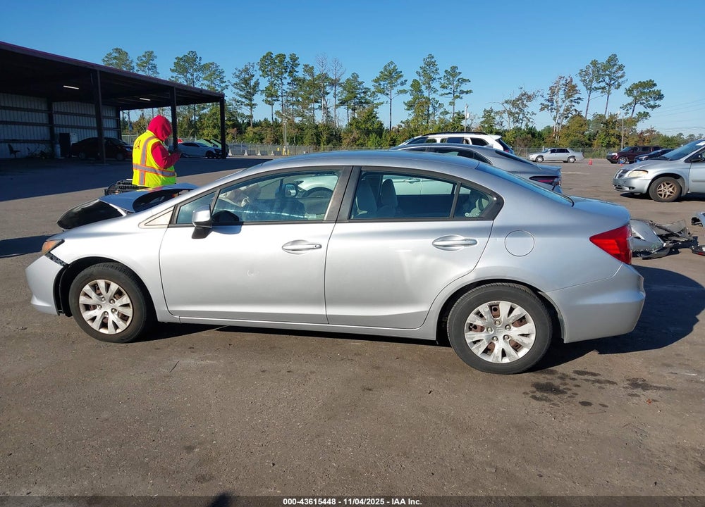 2012 HONDA CIVIC LX VIN: 19XFB2F52CE084661