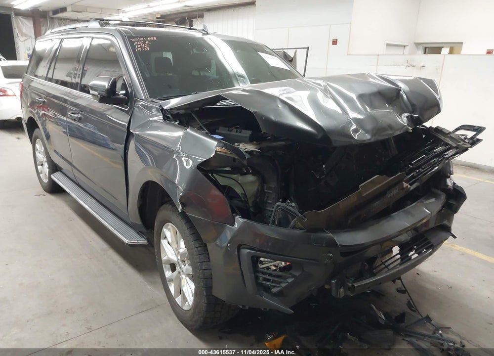 2021 FORD EXPEDITION XLT VIN: 1FMJU1HT5MEA11979