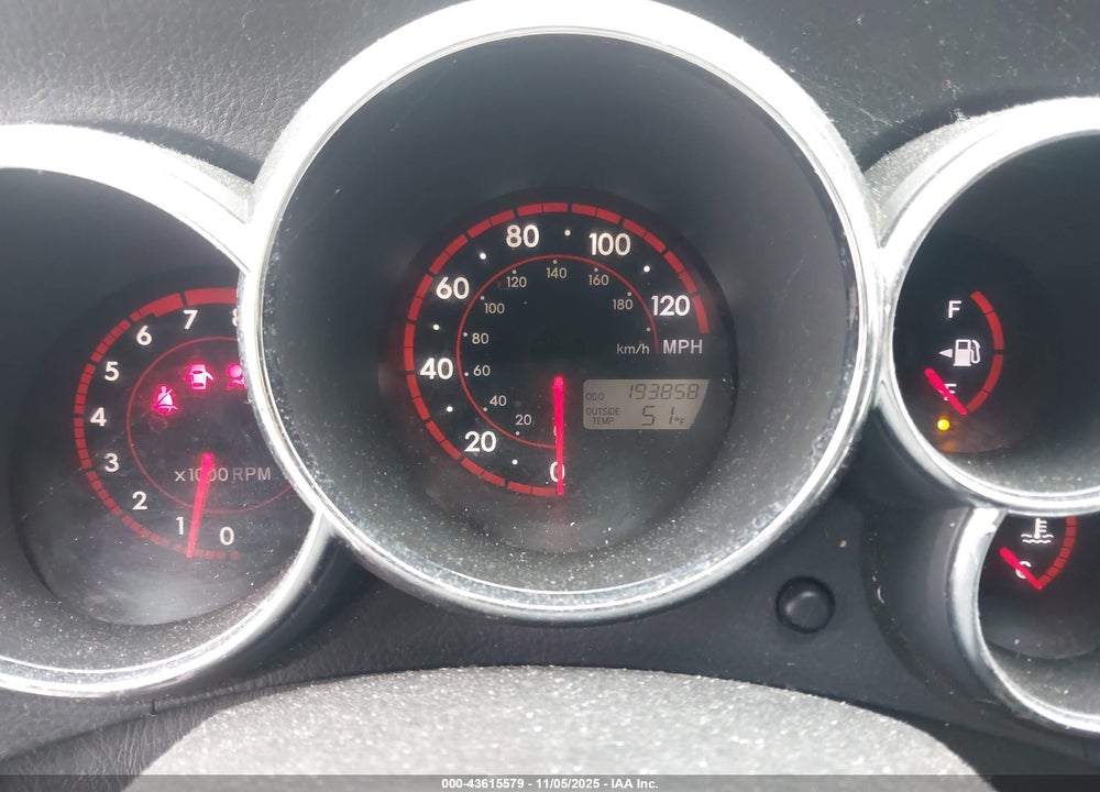 2007 TOYOTA MATRIX VIN: 2T1KR32E47C657635