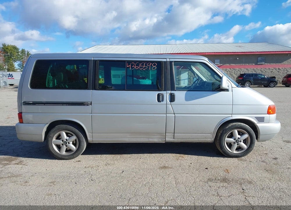 2002 VOLKSWAGEN EUROVAN GLS VIN: WV2KB47032H057122