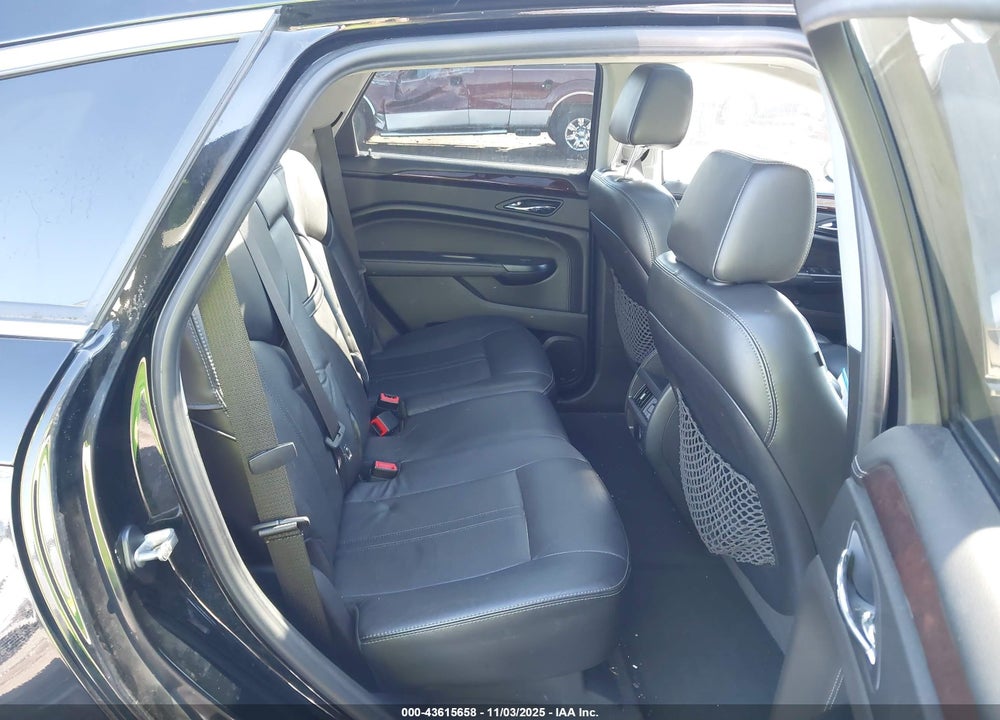 2016 CADILLAC SRX LUXURY COLLECTION VIN: 3GYFNEE39GS521713