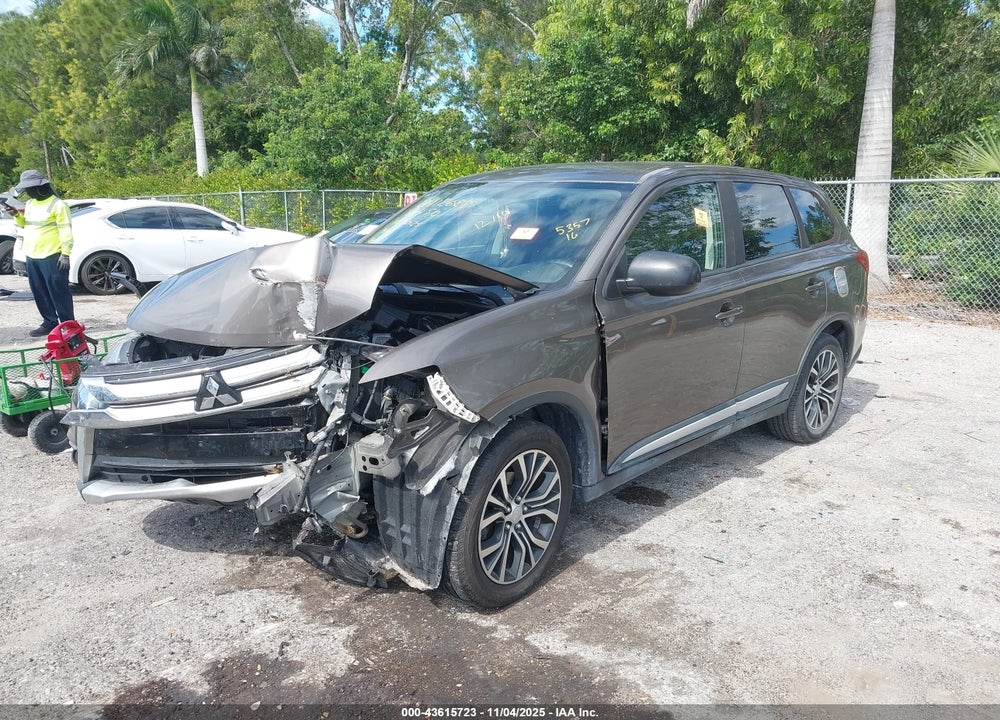 2016 MITSUBISHI OUTLANDER ES VIN: JA4AZ3A3XGZ035357