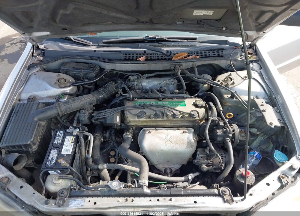 2001 HONDA ACCORD 2.3 LX VIN: JHMCG665X1C014551