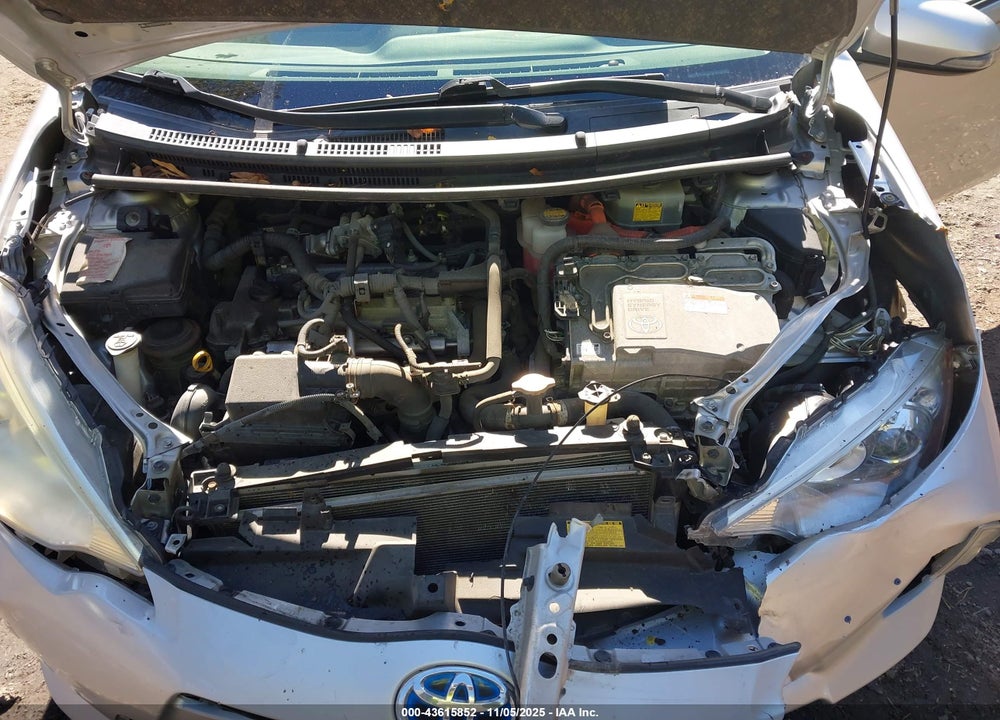 2013 TOYOTA PRIUS C VIN: JTDKDTB37D1531606