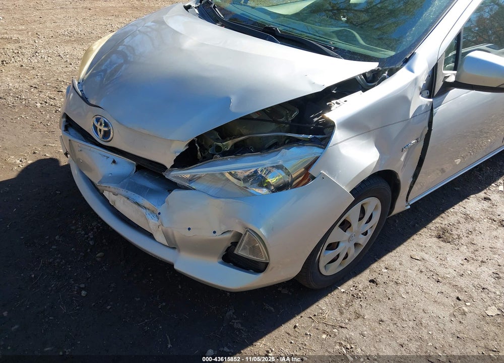 2013 TOYOTA PRIUS C VIN: JTDKDTB37D1531606