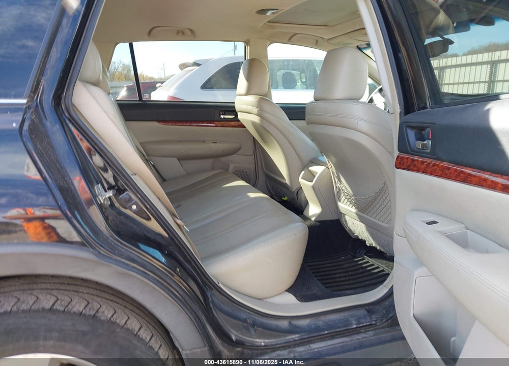 2010 SUBARU OUTBACK 2.5I LIMITED VIN: 4S4BRBKC6A3366283