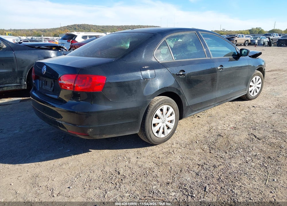 2014 VOLKSWAGEN JETTA 2.0L S VIN: 3VW2K7AJ2EM432870