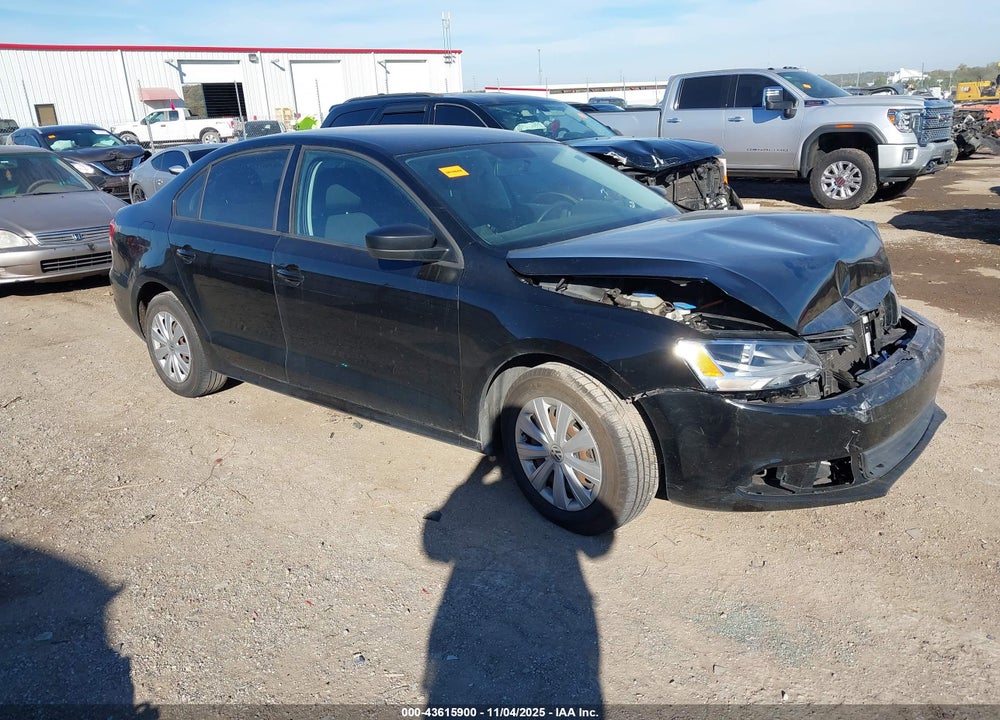 2014 VOLKSWAGEN JETTA 2.0L S VIN: 3VW2K7AJ2EM432870