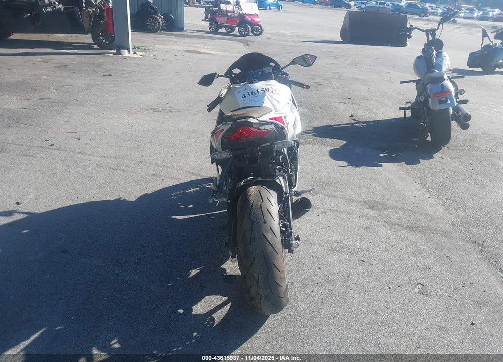 2025 KAWASAKI ZX636 K VIN: JKBZXJK18SA011118