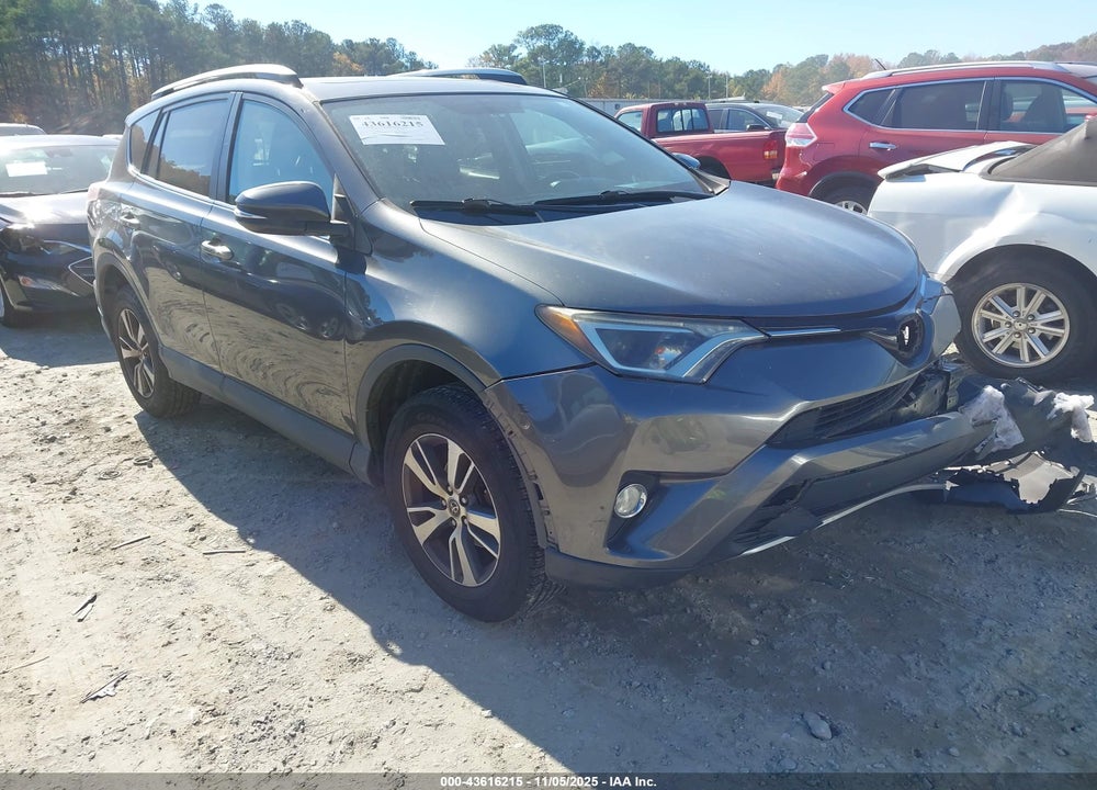 2016 TOYOTA RAV4 XLE VIN: 2T3WFREV0GW261295