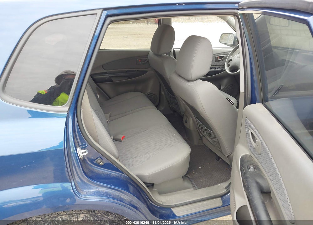 2009 HYUNDAI TUCSON GLS VIN: KM8JM12B89U128372