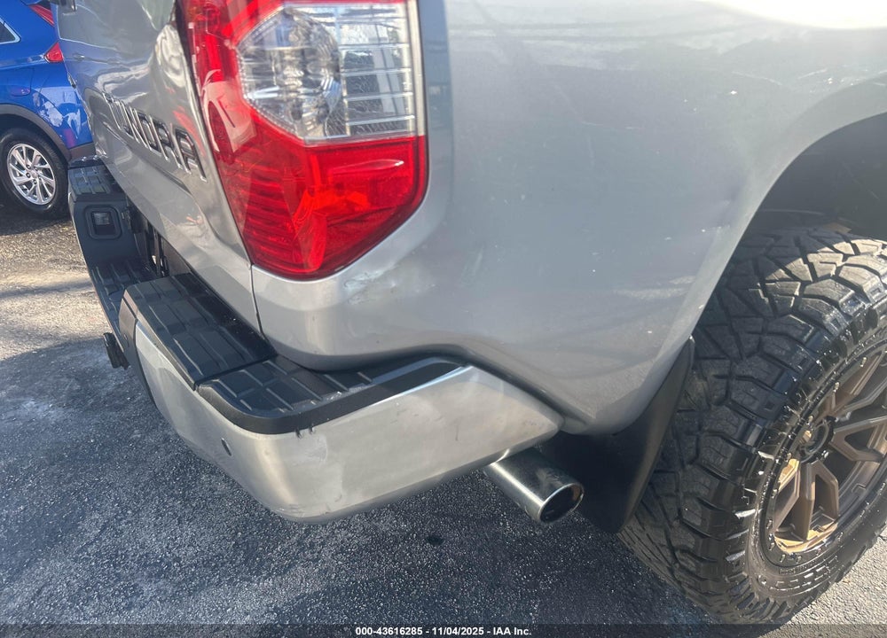 2015 TOYOTA TUNDRA 1794 5.7L V8 VIN: 5TFAW5F1XFX436709
