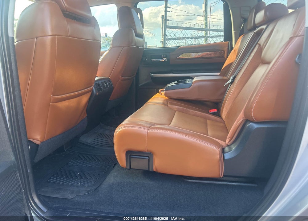 2015 TOYOTA TUNDRA 1794 5.7L V8 VIN: 5TFAW5F1XFX436709