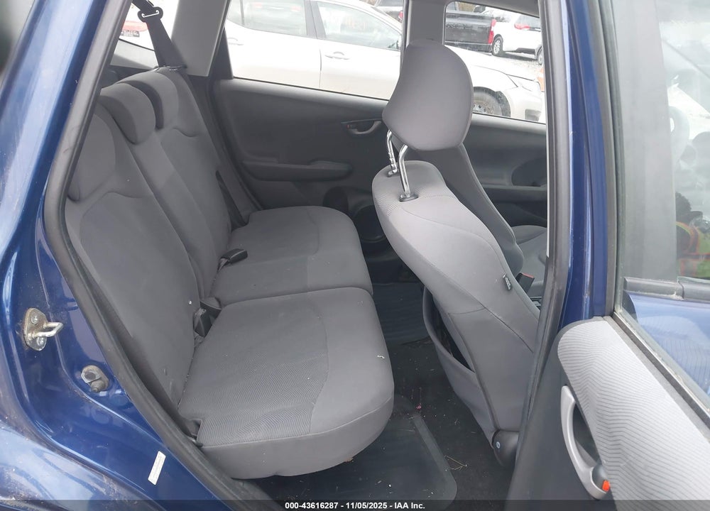2009 HONDA FIT VIN: JHMGE88289S049239