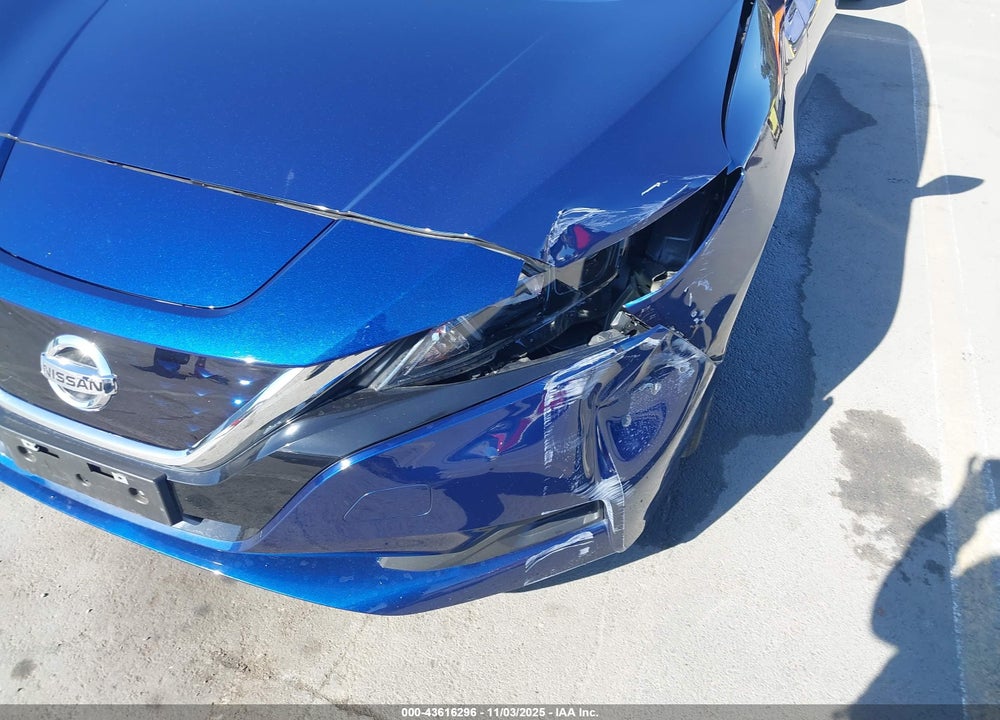 2018 NISSAN LEAF S VIN: 1N4AZ1CP2JC302856