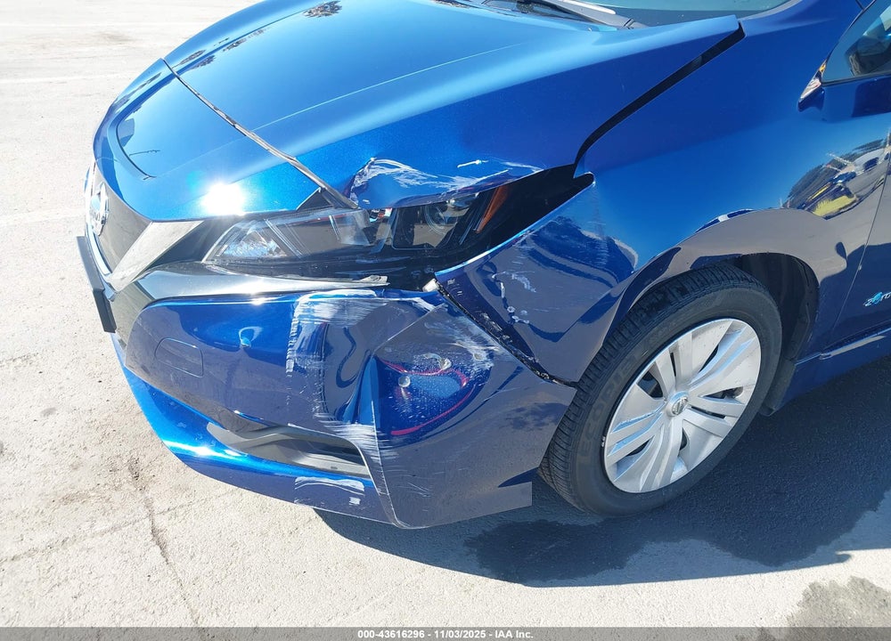 2018 NISSAN LEAF S VIN: 1N4AZ1CP2JC302856