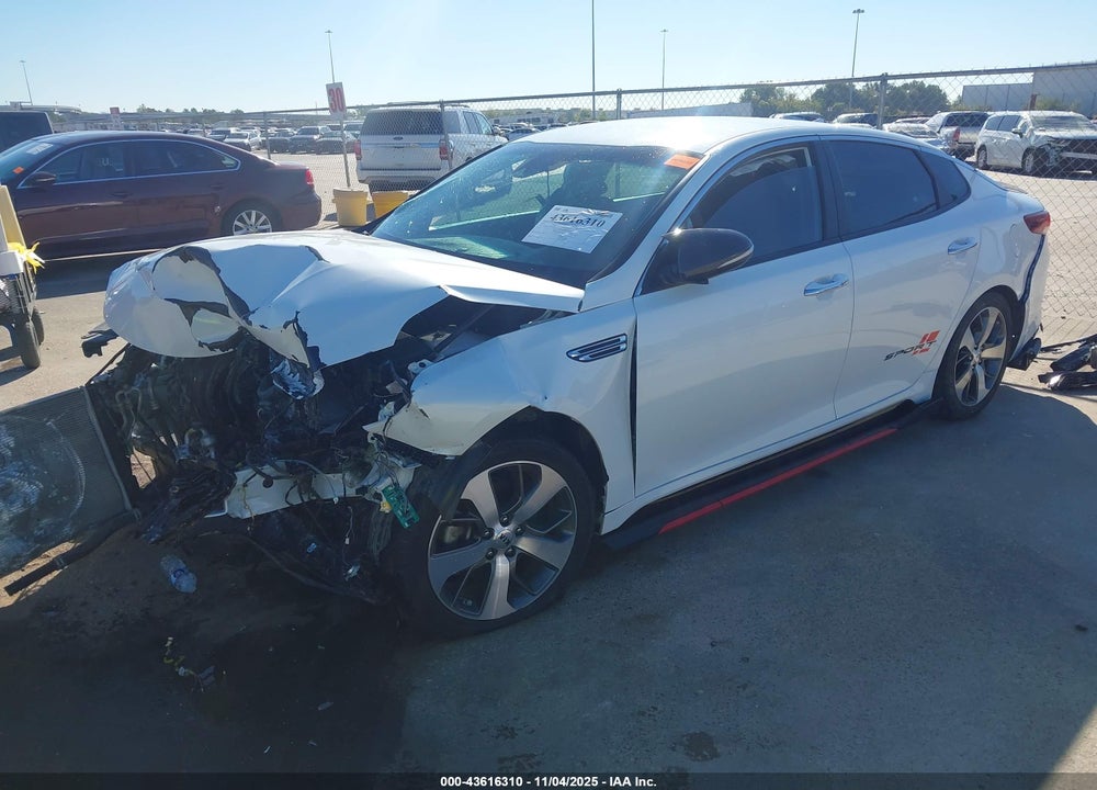 2019 KIA OPTIMA S VIN: 5XXGT4L38KG358953