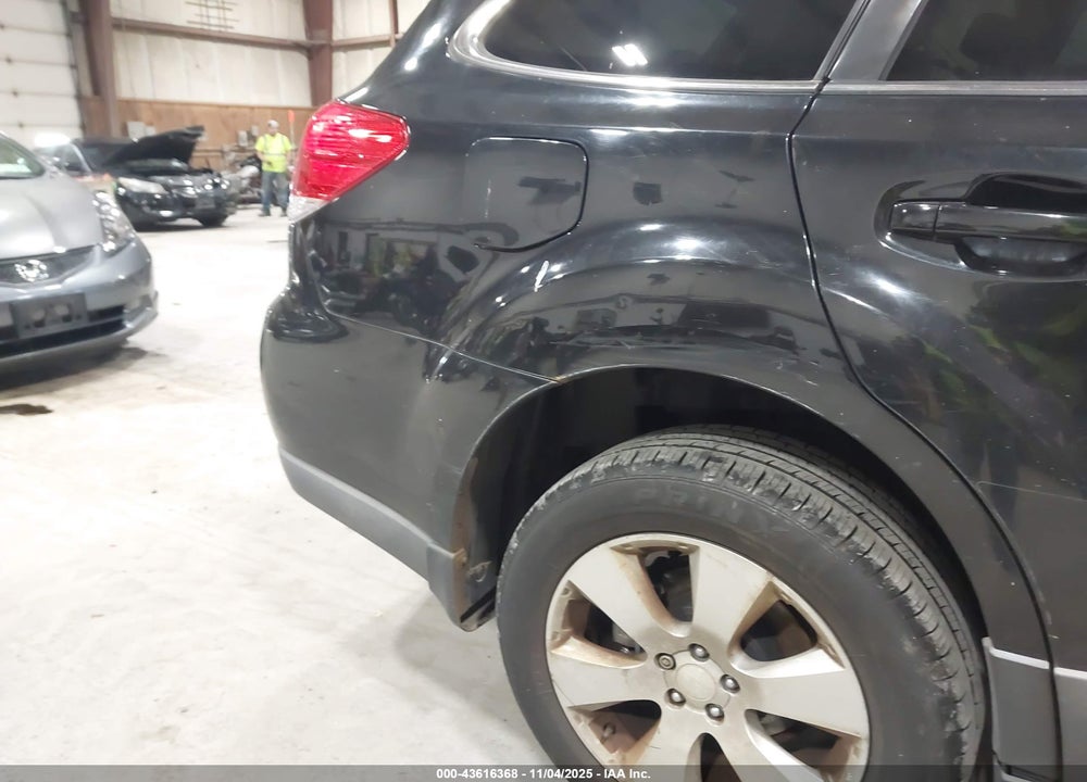 2011 SUBARU OUTBACK VIN: 4S4BRBCC1B3345552
