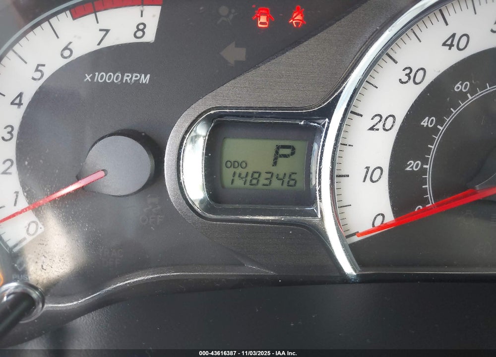 2014 TOYOTA SIENNA SE 8 PASSENGER VIN: 5TDXK3DC1ES446094