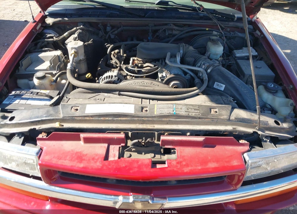 2004 CHEVROLET BLAZER LS VIN: 1GNCT18X04K108891