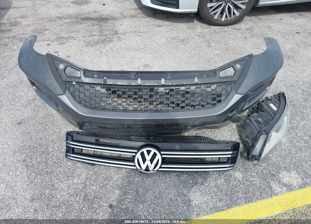 2015 VOLKSWAGEN TIGUAN SE VIN: WVGAV7AX5FW512722
