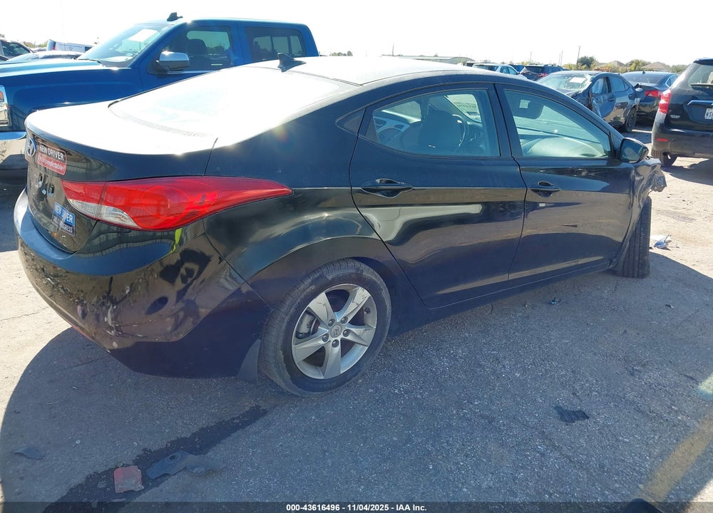 2013 HYUNDAI ELANTRA GLS VIN: 5NPDH4AE1DH304958