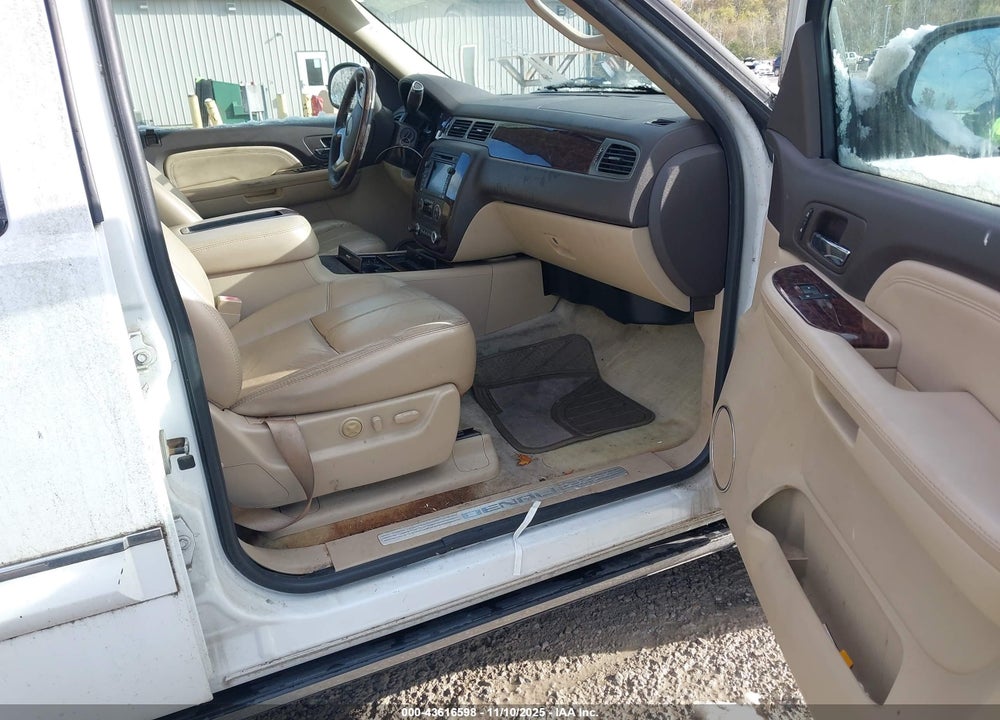 2007 GMC YUKON XL 1500 DENALI VIN: 1GKFK668X7J398492