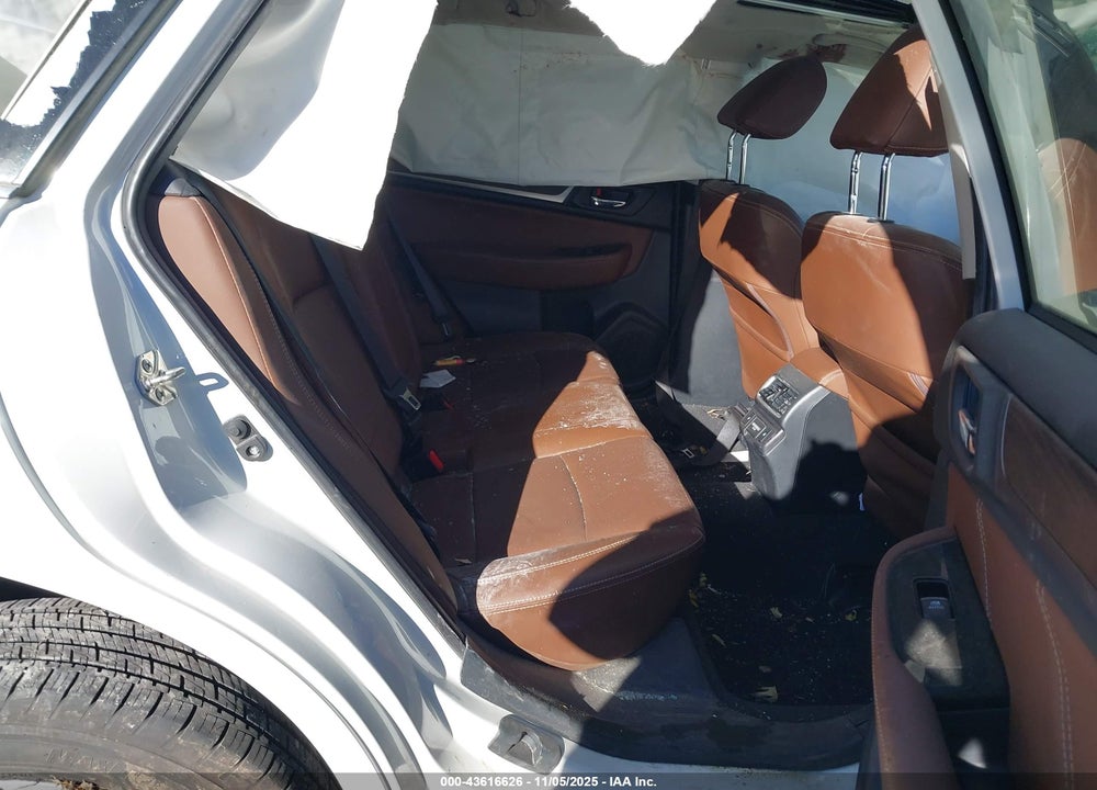 2018 SUBARU OUTBACK 3.6R TOURING VIN: 4S4BSETC5J3331402