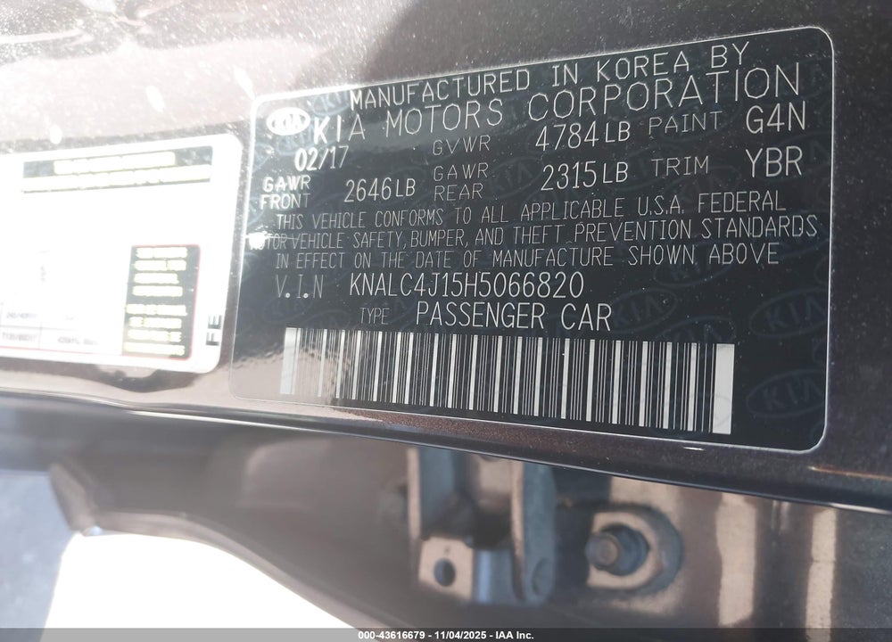 2017 KIA CADENZA LIMITED VIN: KNALC4J15H5066820