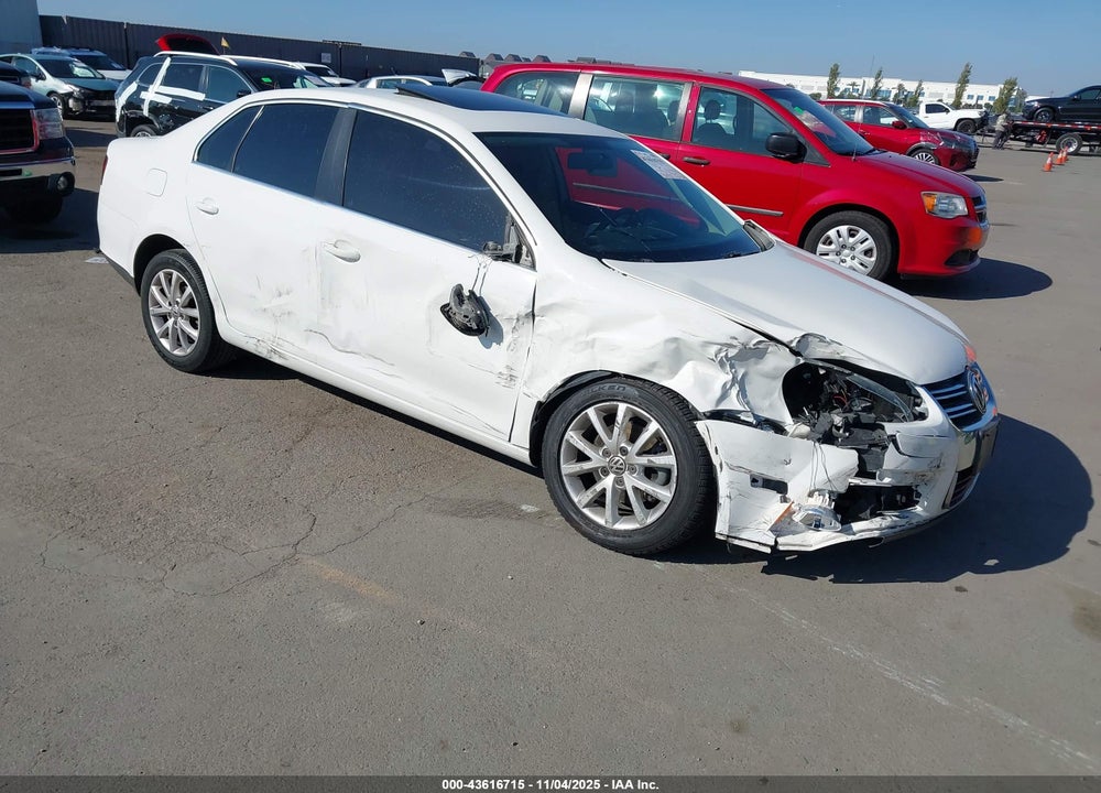 2010 VOLKSWAGEN JETTA SE VIN: 3VWRX7AJXAM039726