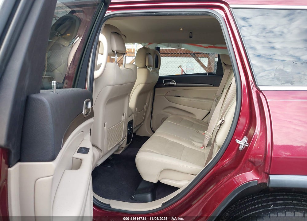 2016 JEEP GRAND CHEROKEE LAREDO VIN: 1C4RJFAGXGC405942