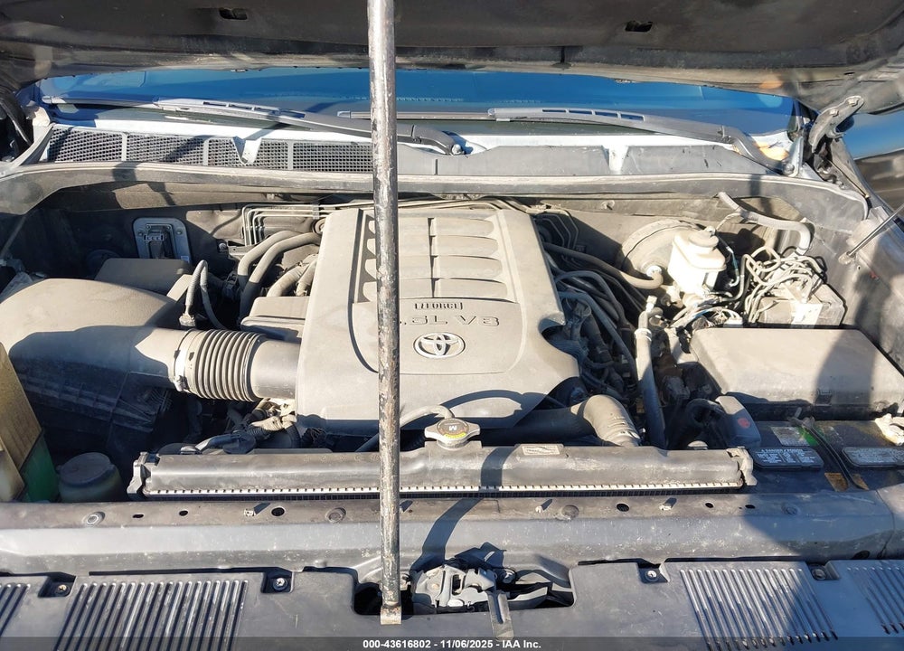 2014 TOYOTA TUNDRA SR5 4.6L V8 VIN: 5TFRM5F15EX076868