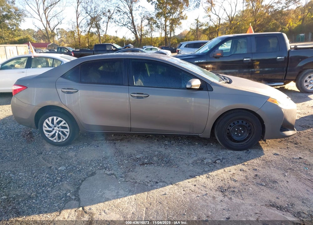 2019 TOYOTA COROLLA LE VIN: 2T1BURHE7KC217104
