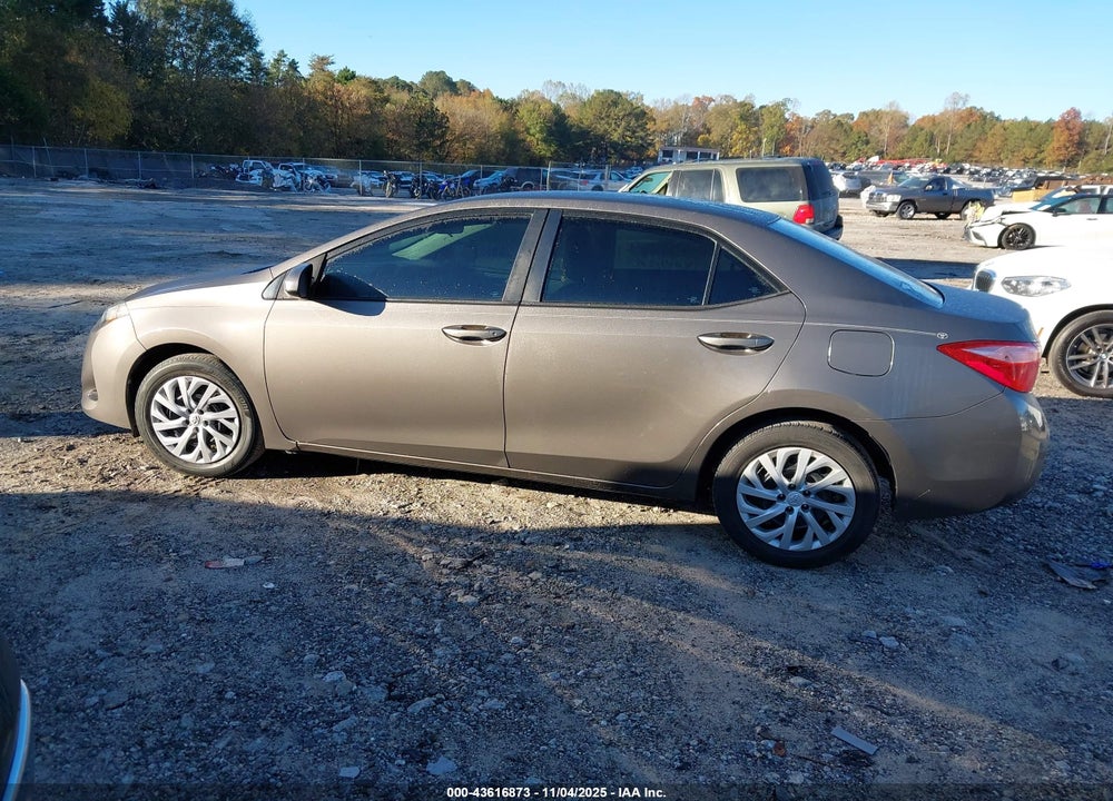 2019 TOYOTA COROLLA LE VIN: 2T1BURHE7KC217104